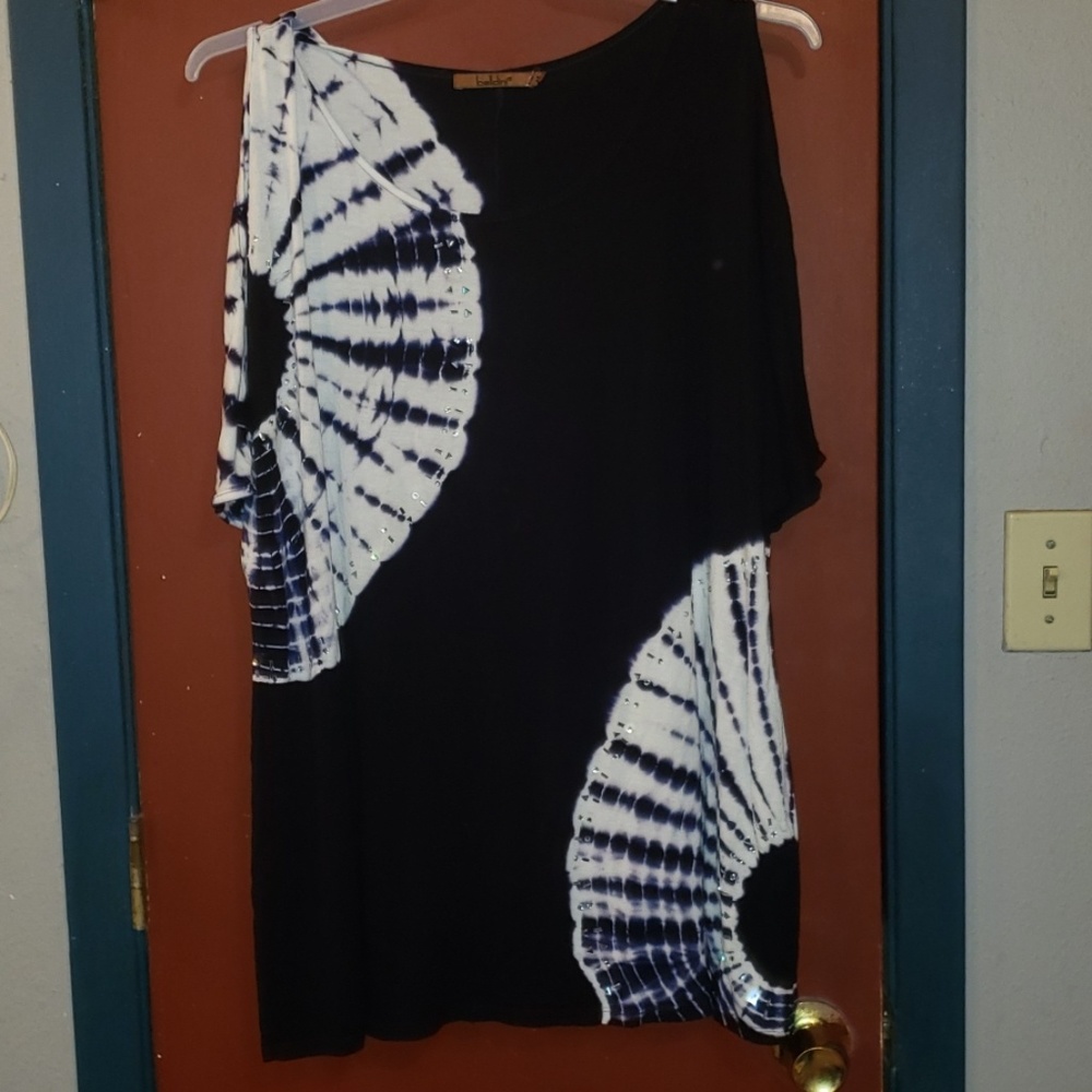 BELDINI COLD SHOULDER TOP SIZE 2X